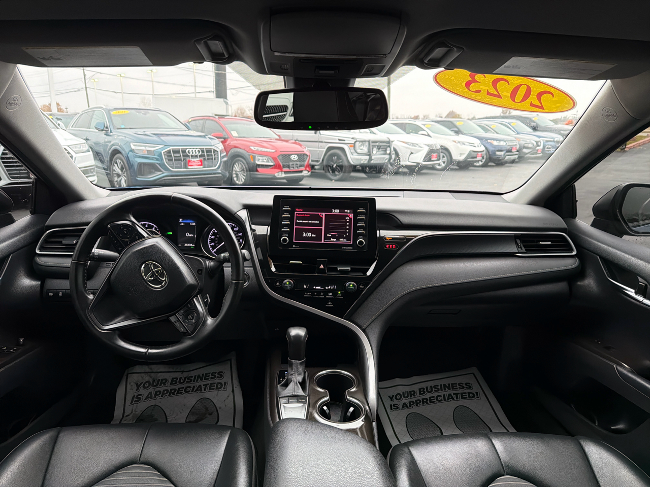 Toyota Camry SE Auto (Natl) 2023