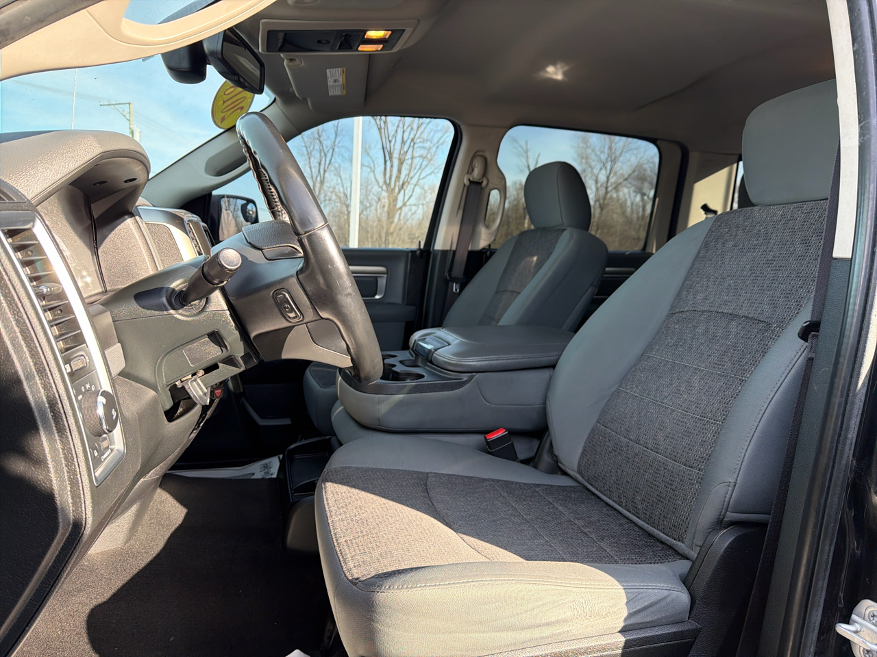 RAM 1500 Big Horn 4x4 Crew Cab 6'4" Box 2018