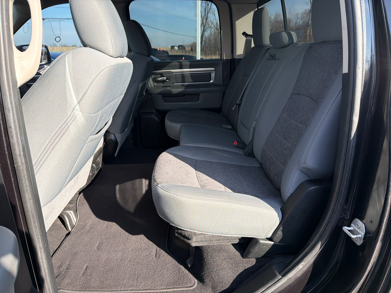 RAM 1500 Big Horn 4x4 Crew Cab 6'4" Box 2018