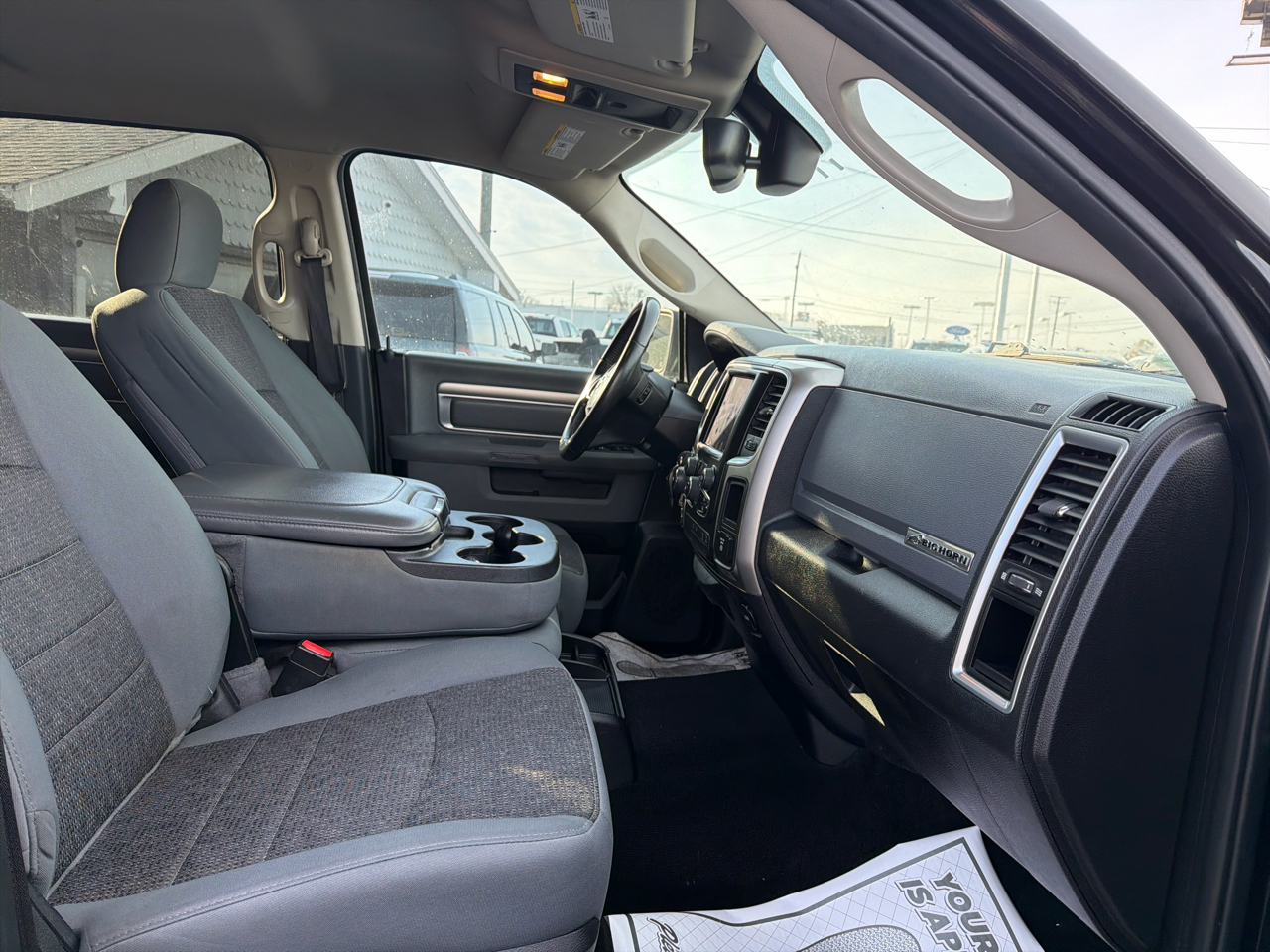 RAM 1500 Big Horn 4x4 Crew Cab 6'4" Box 2018