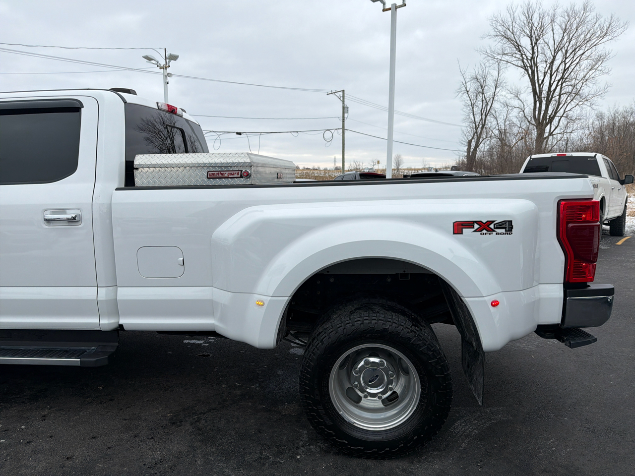 Ford Super Duty F-350 DRW XLT 4WD Crew Cab 8' Box 2021