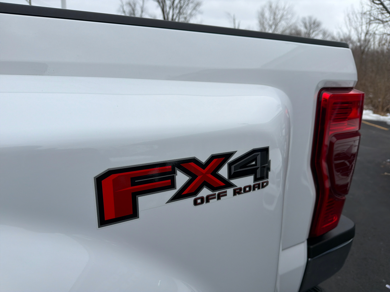 Ford Super Duty F-350 DRW XLT 4WD Crew Cab 8' Box 2021