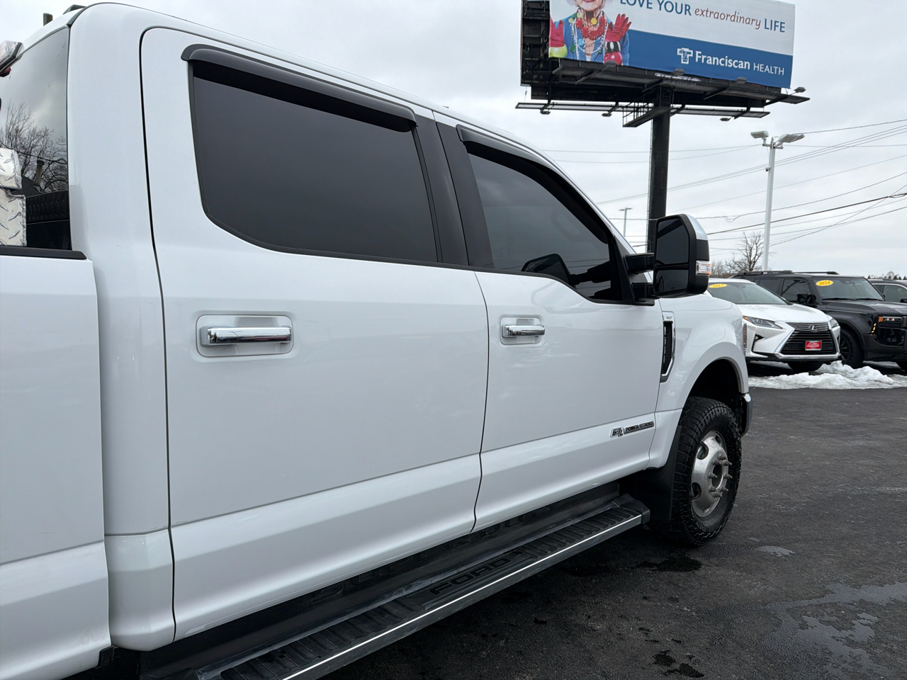 Ford Super Duty F-350 DRW XLT 4WD Crew Cab 8' Box 2021