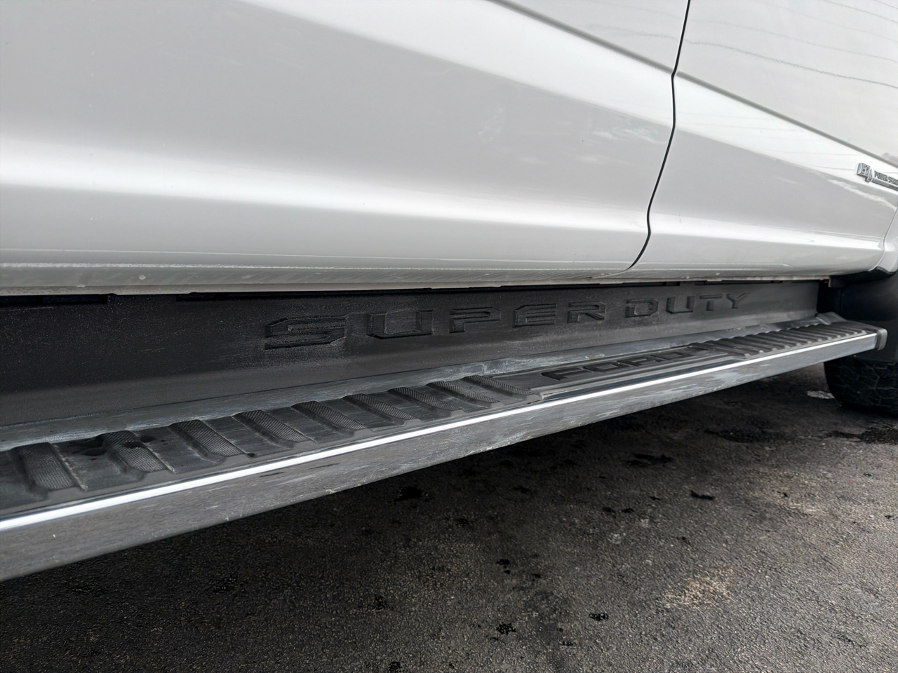 Ford Super Duty F-350 DRW XLT 4WD Crew Cab 8' Box 2021