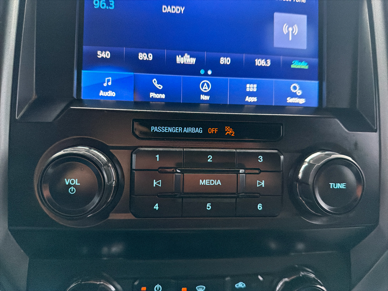 Ford Super Duty F-350 DRW XLT 4WD Crew Cab 8' Box 2021