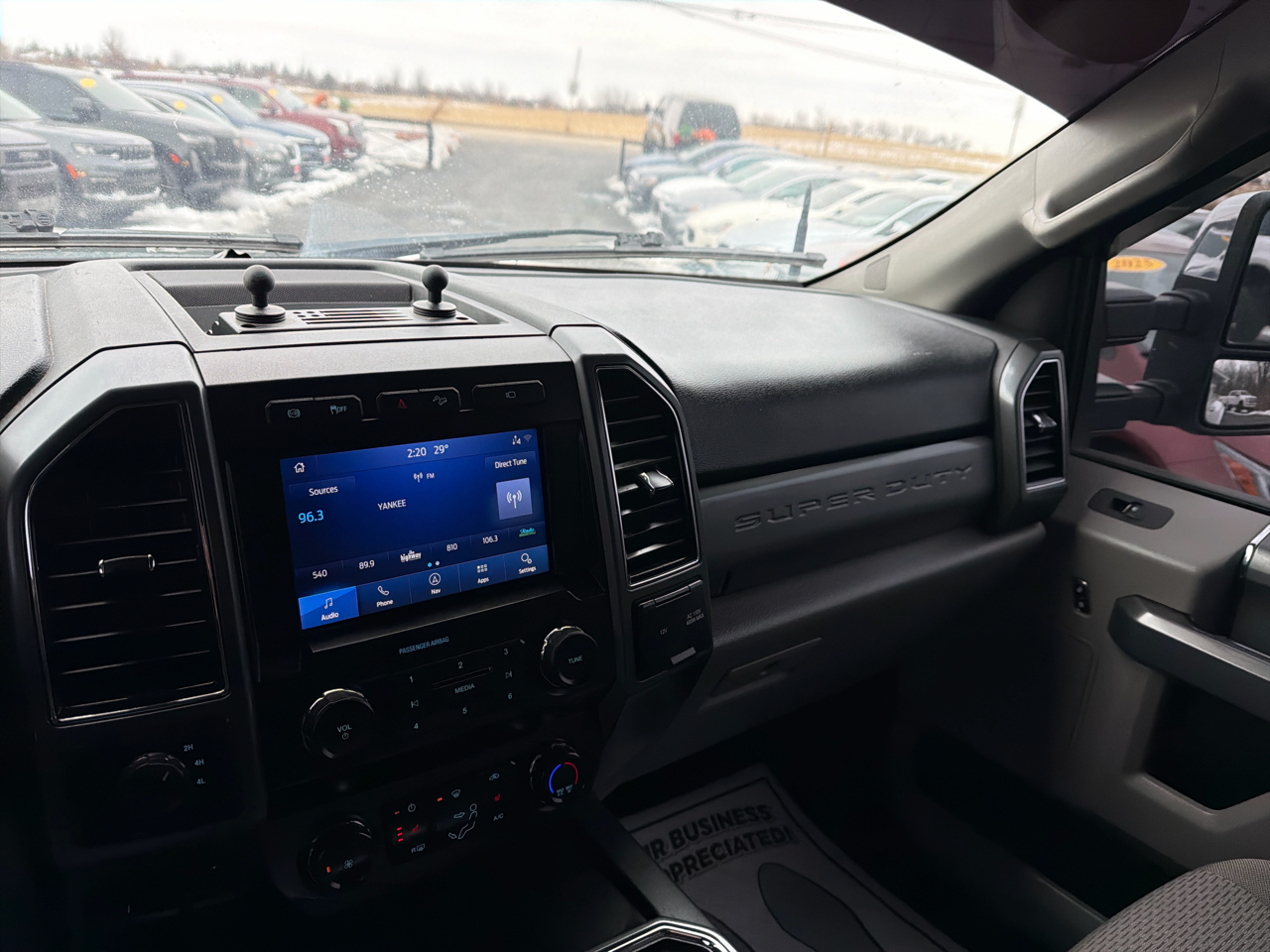 Ford Super Duty F-350 DRW XLT 4WD Crew Cab 8' Box 2021