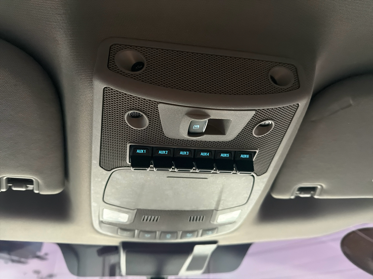 Ford Super Duty F-350 DRW XLT 4WD Crew Cab 8' Box 2021