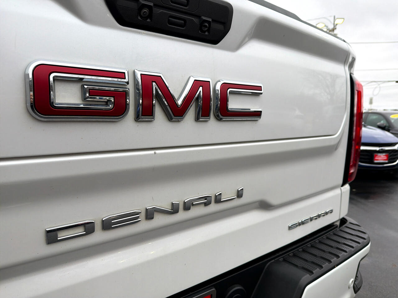 GMC Sierra 1500 4WD Crew Cab 147" Denali 2020