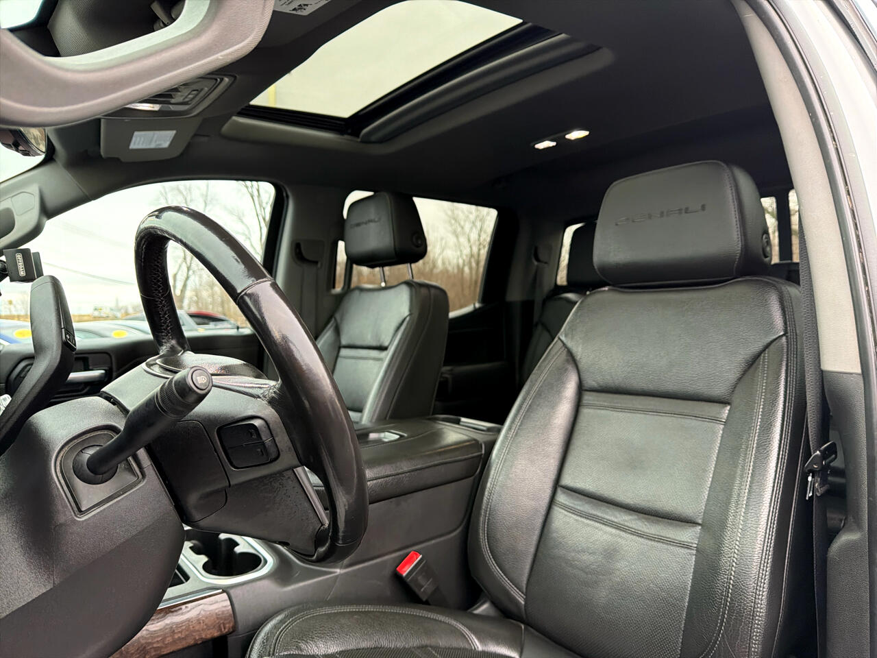 GMC Sierra 1500 4WD Crew Cab 147" Denali 2020