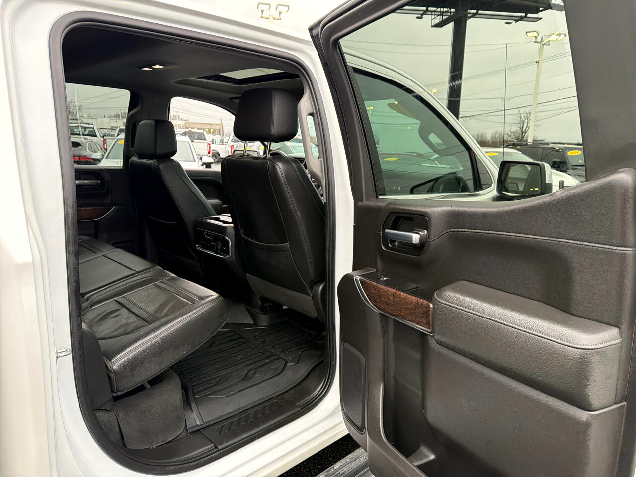 GMC Sierra 1500 4WD Crew Cab 147" Denali 2020