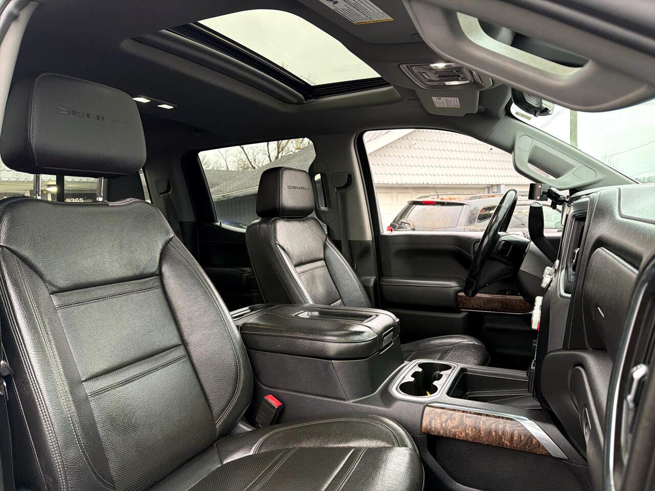 GMC Sierra 1500 4WD Crew Cab 147" Denali 2020