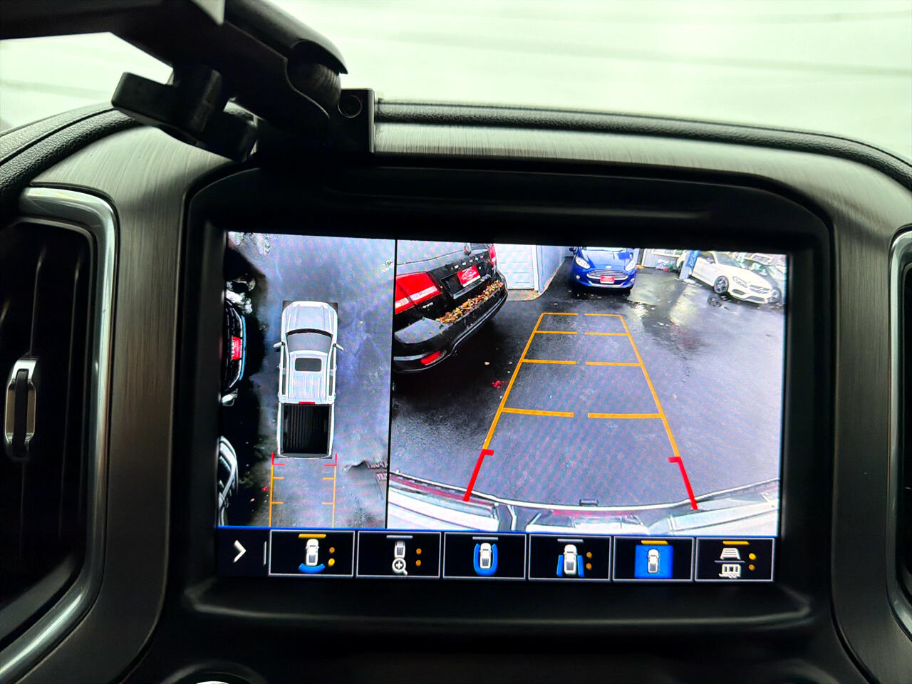 GMC Sierra 1500 4WD Crew Cab 147" Denali 2020