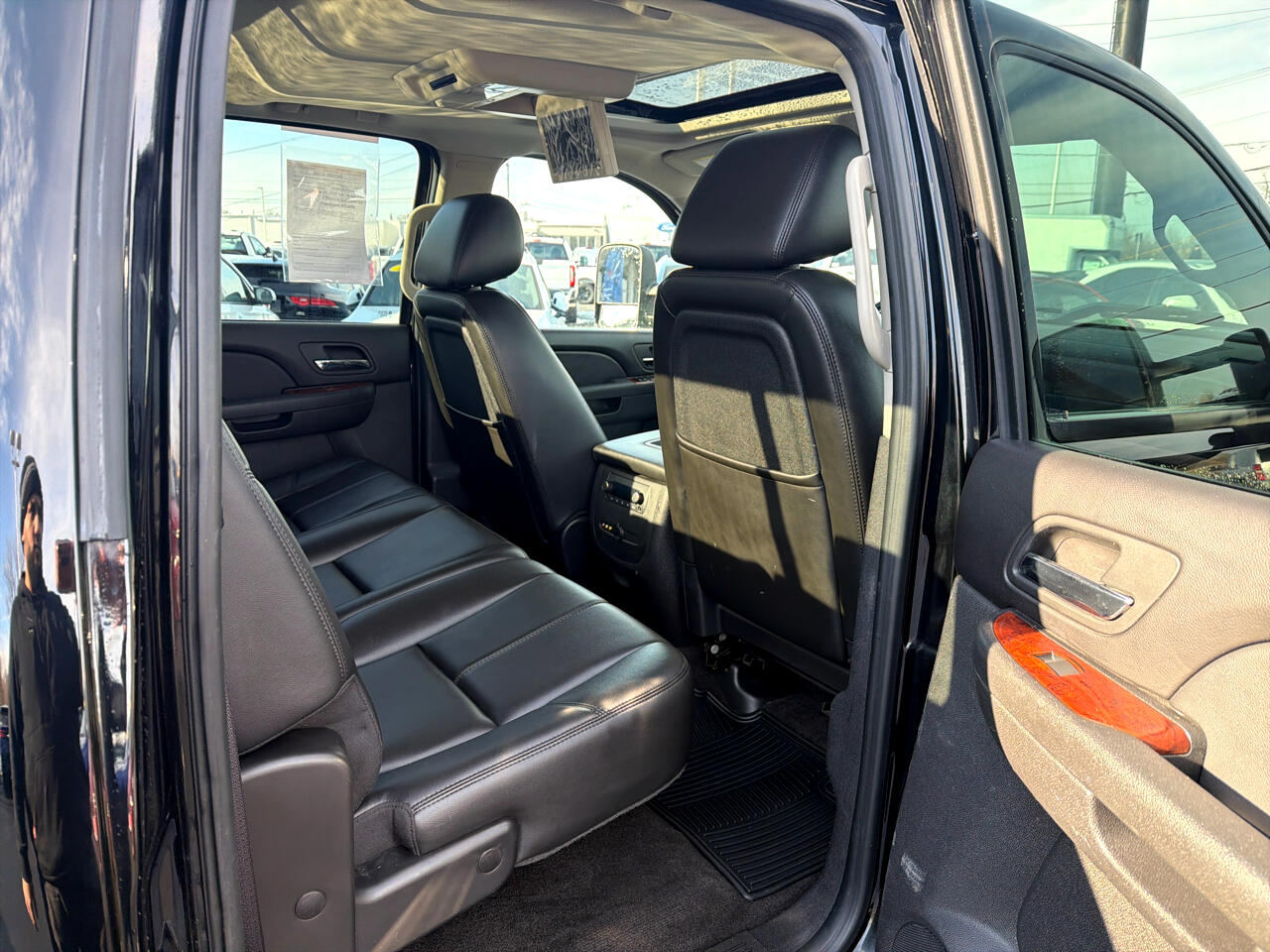 Chevrolet Silverado 3500HD 4WD Crew Cab 167.7" DRW LTZ 2011