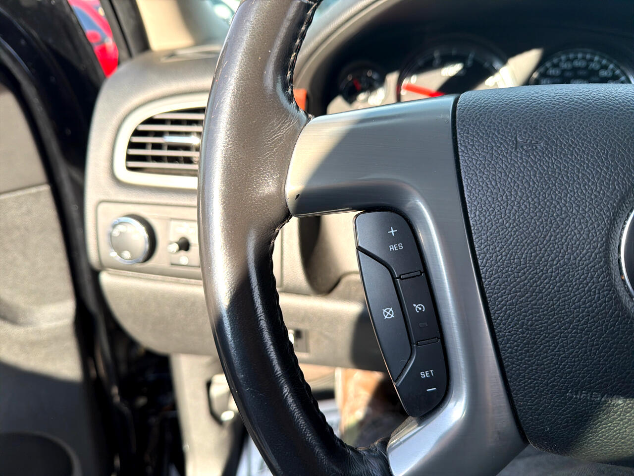 Chevrolet Silverado 3500HD 4WD Crew Cab 167.7" DRW LTZ 2011