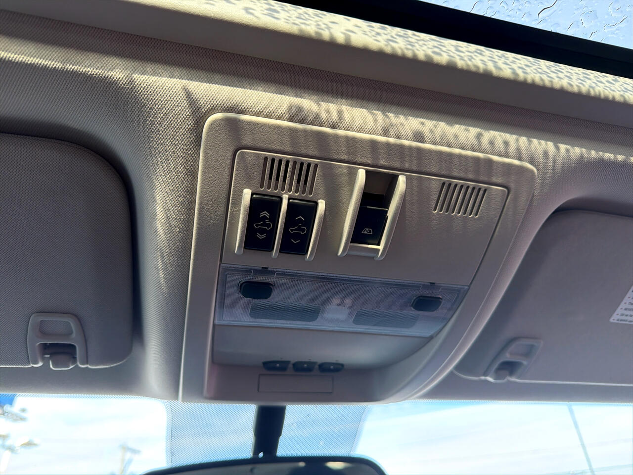 Chevrolet Silverado 3500HD 4WD Crew Cab 167.7" DRW LTZ 2011