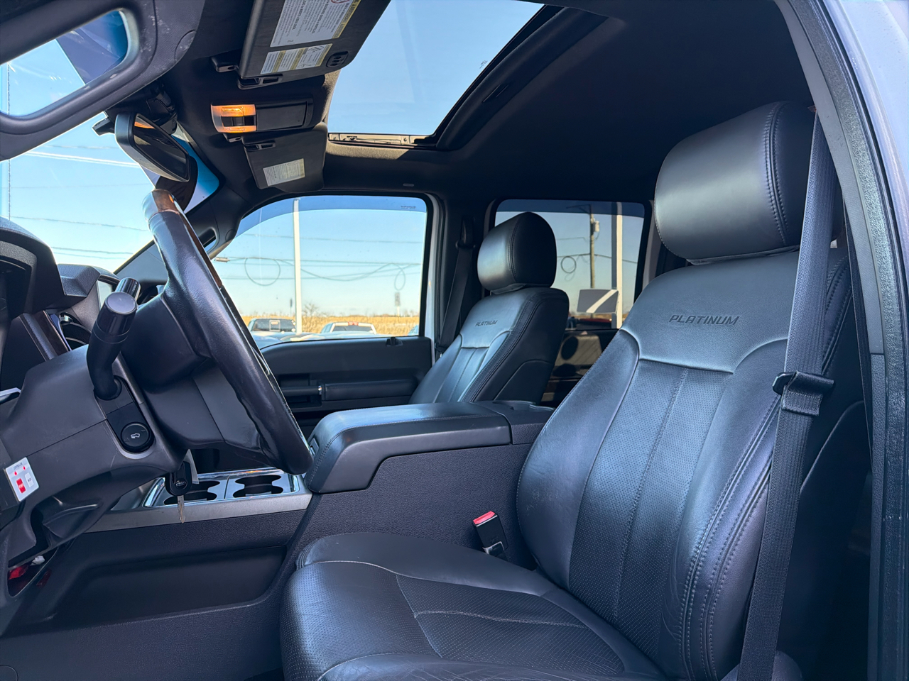 Ford Super Duty F-350 SRW 4WD Crew Cab 156" Platinum 2015