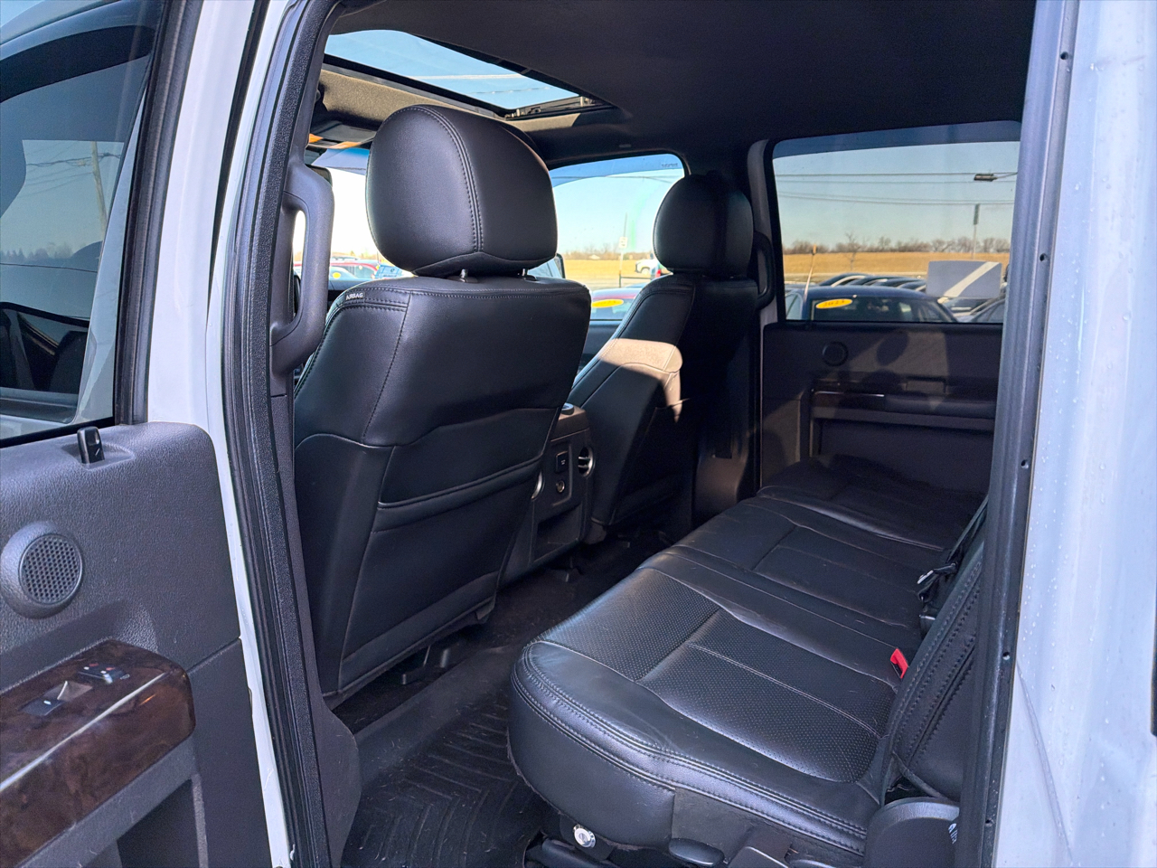 Ford Super Duty F-350 SRW 4WD Crew Cab 156" Platinum 2015