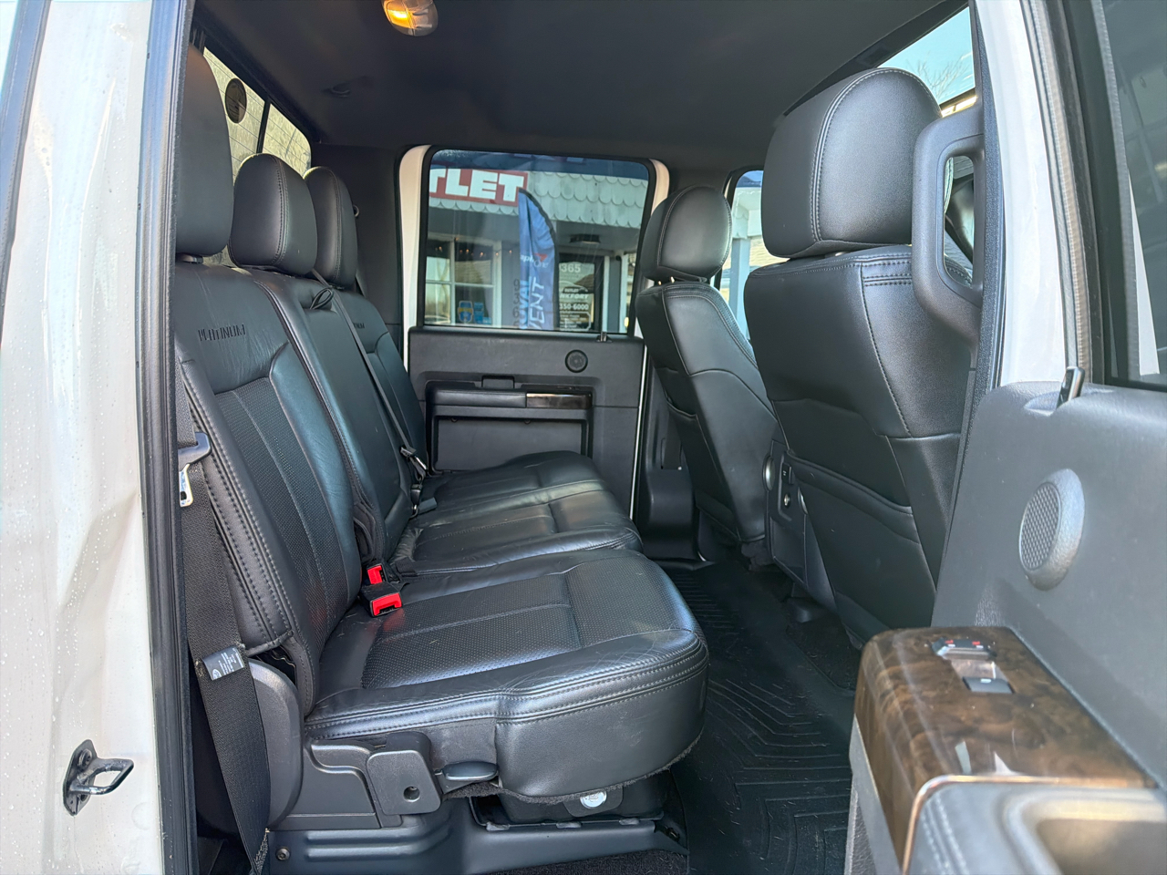 Ford Super Duty F-350 SRW 4WD Crew Cab 156" Platinum 2015