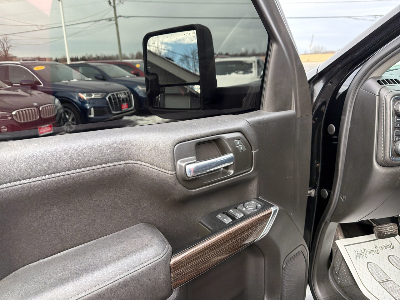 Chevrolet Silverado 1500 4WD Double Cab 147" LT 2020