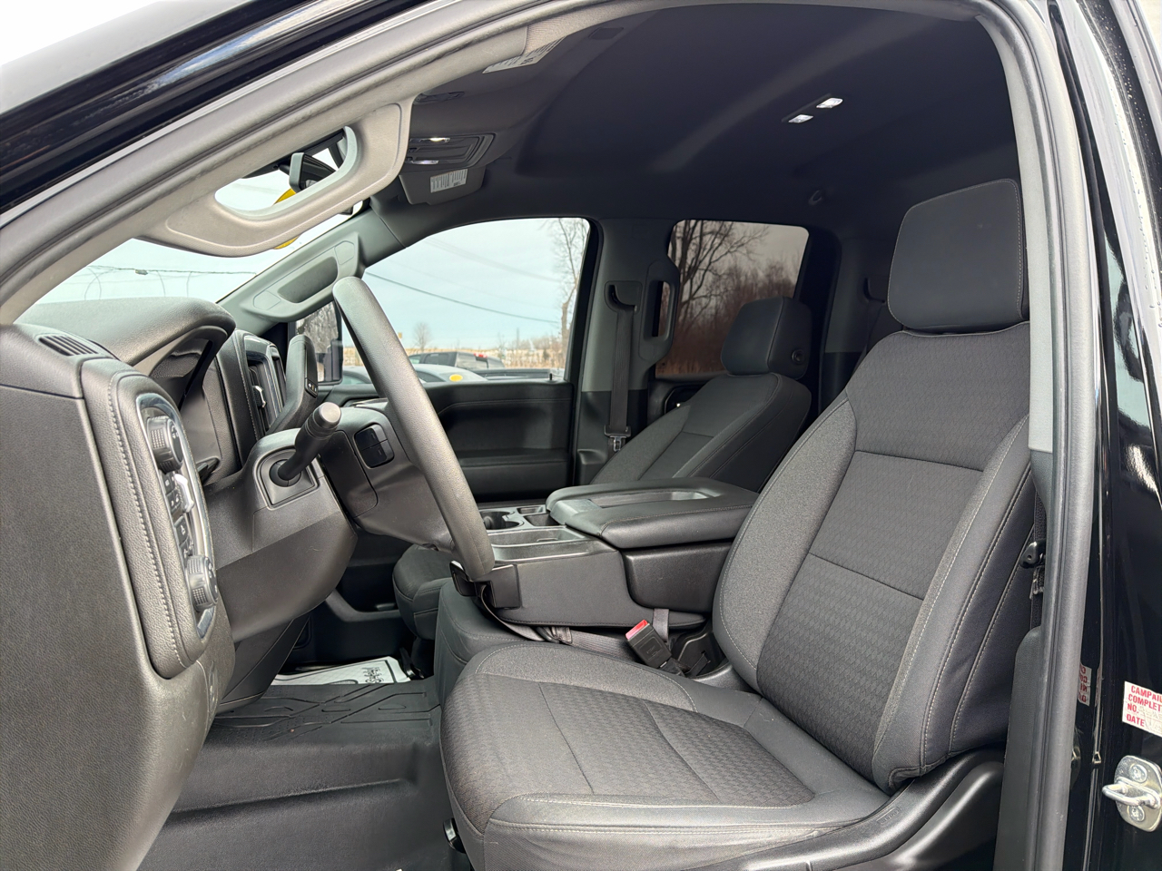 Chevrolet Silverado 1500 4WD Double Cab 147" LT 2020