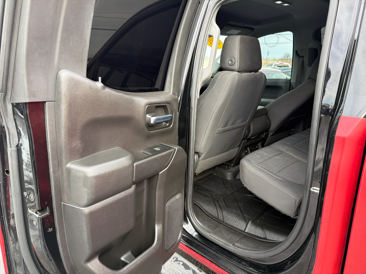 Chevrolet Silverado 1500 4WD Double Cab 147" LT 2020