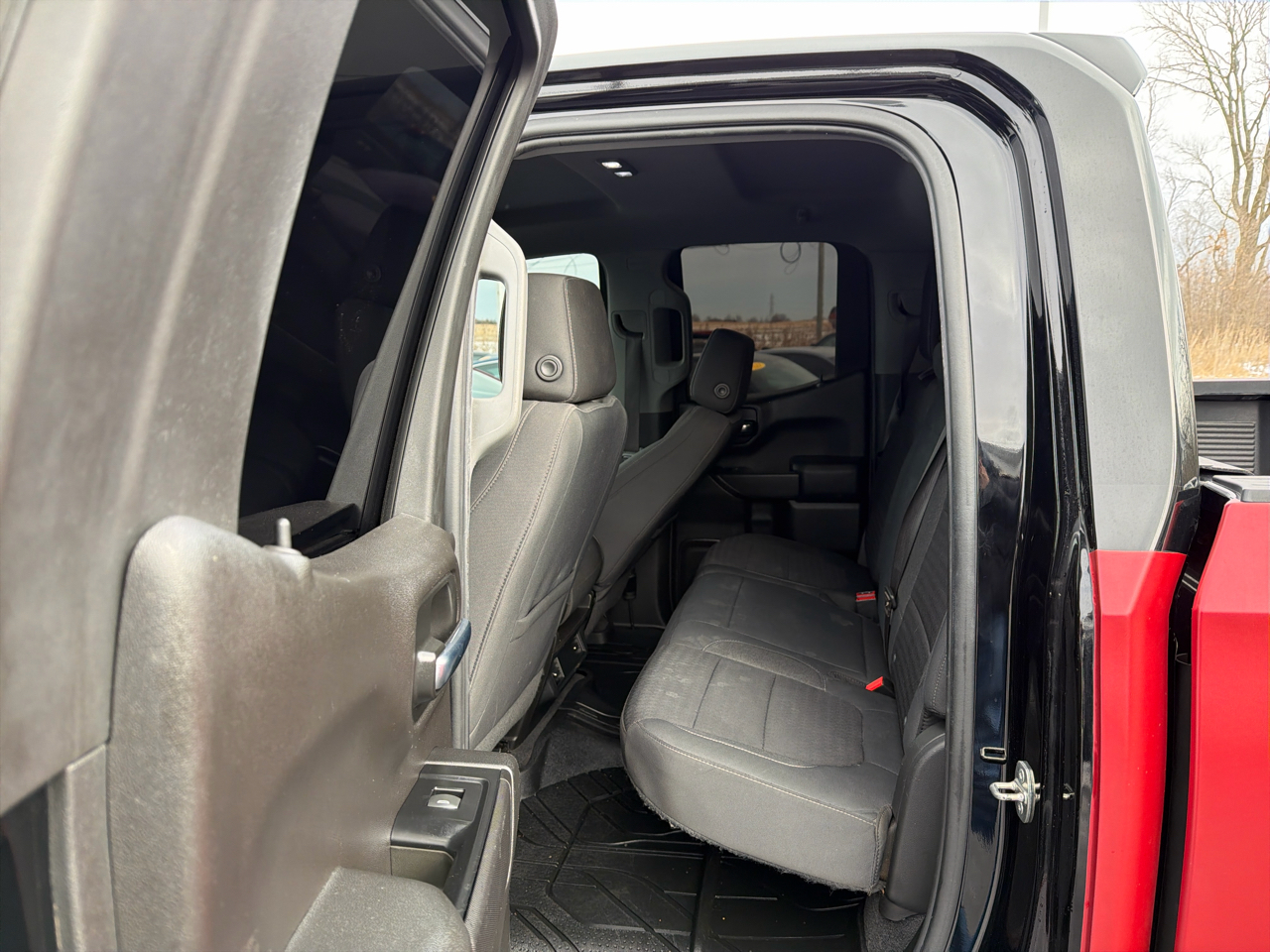 Chevrolet Silverado 1500 4WD Double Cab 147" LT 2020