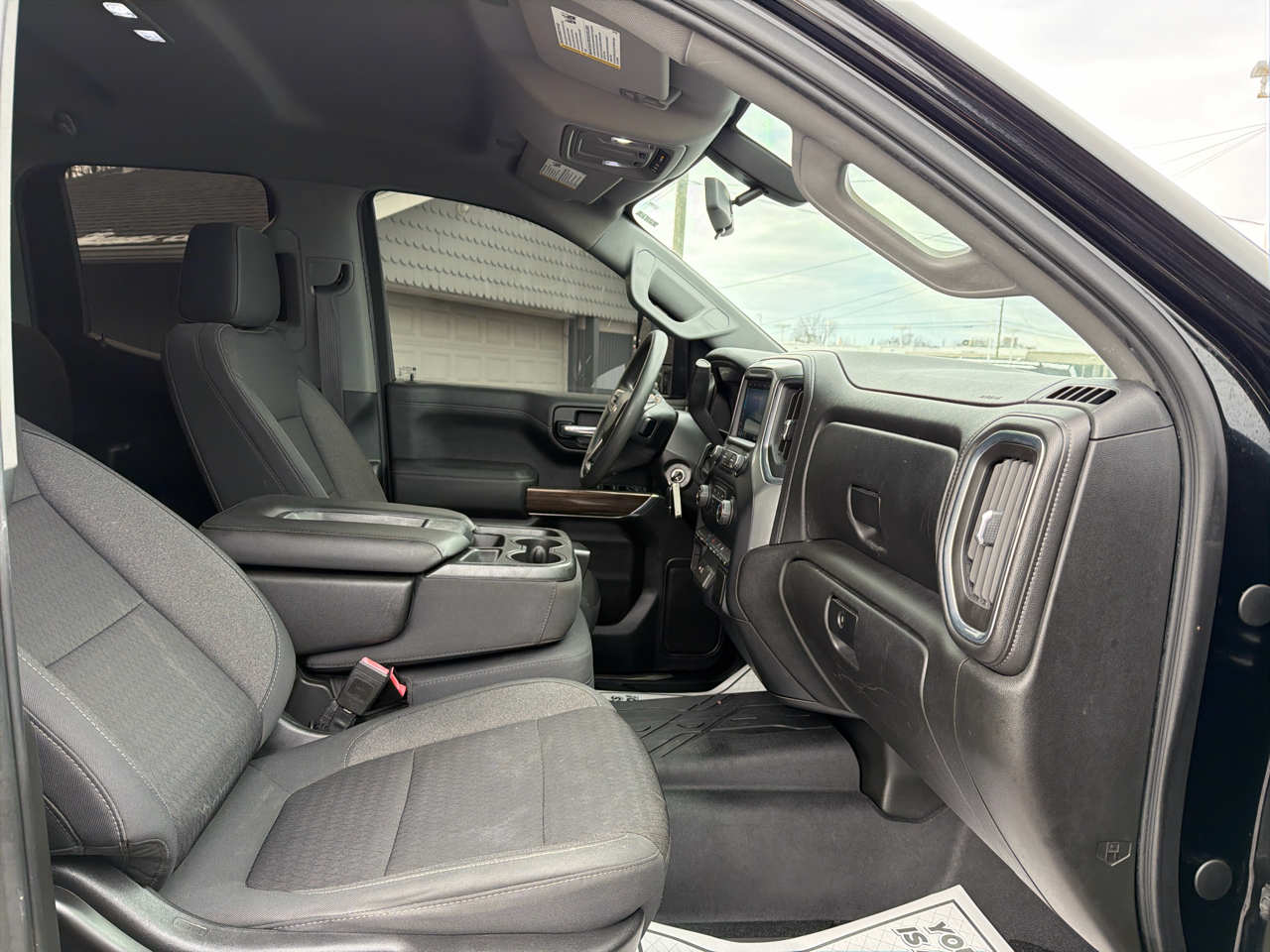 Chevrolet Silverado 1500 4WD Double Cab 147" LT 2020