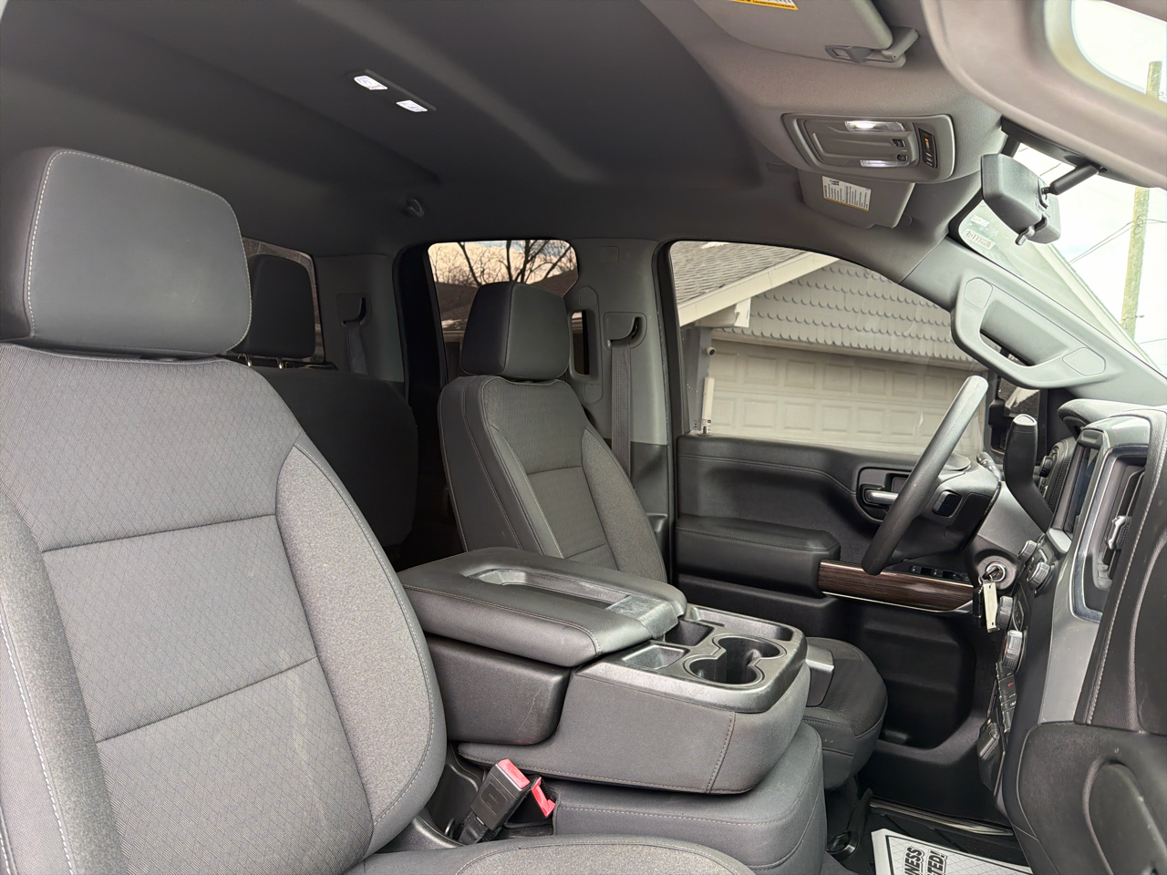 Chevrolet Silverado 1500 4WD Double Cab 147" LT 2020