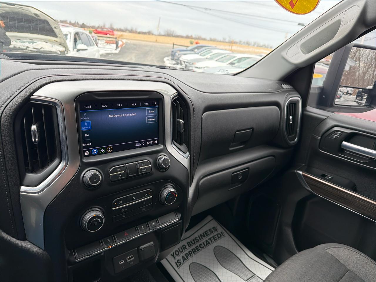 Chevrolet Silverado 1500 4WD Double Cab 147" LT 2020