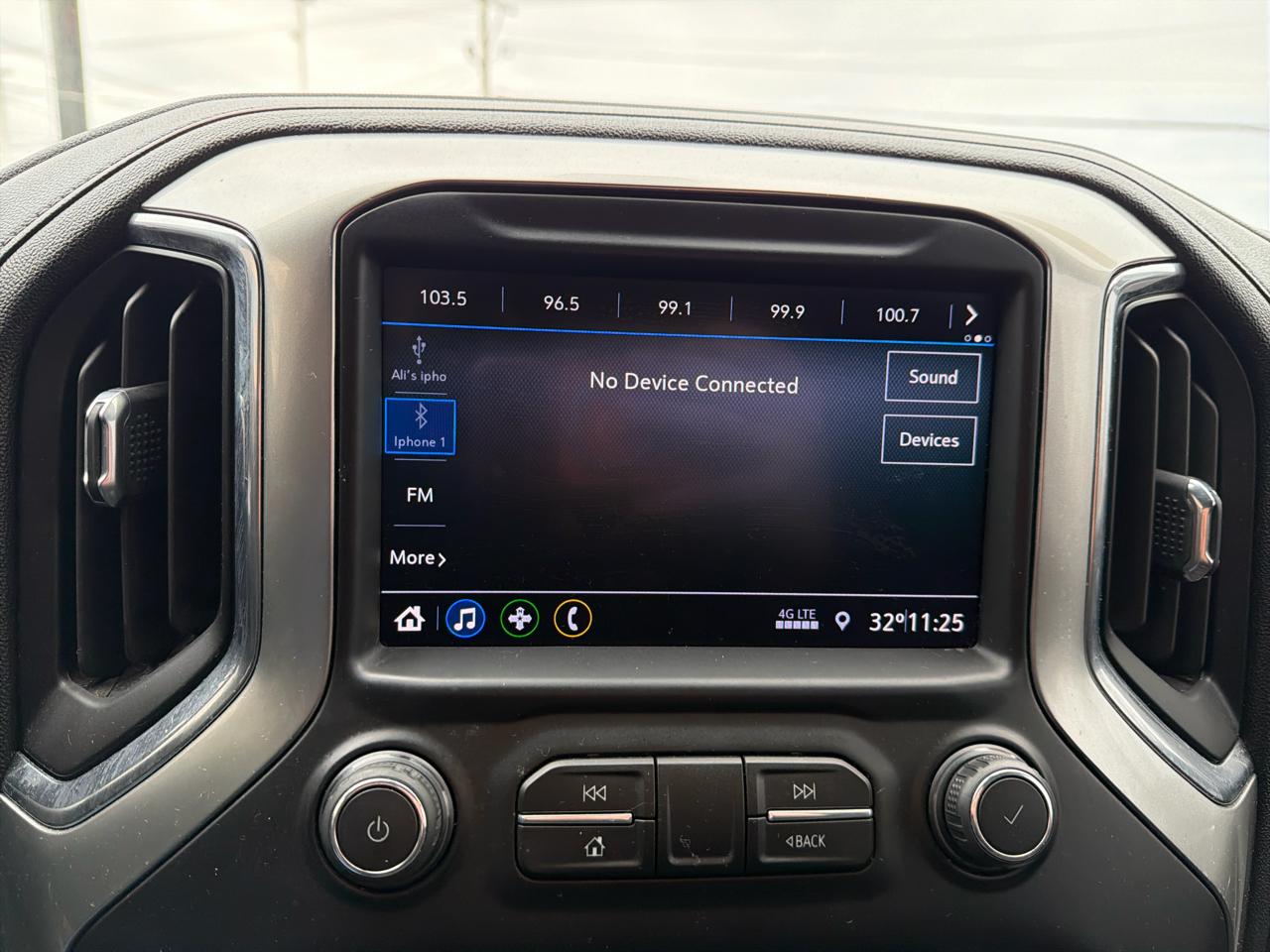 Chevrolet Silverado 1500 4WD Double Cab 147" LT 2020