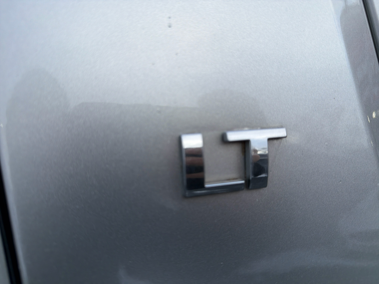 Chevrolet Avalanche 4WD Crew Cab LT 2012