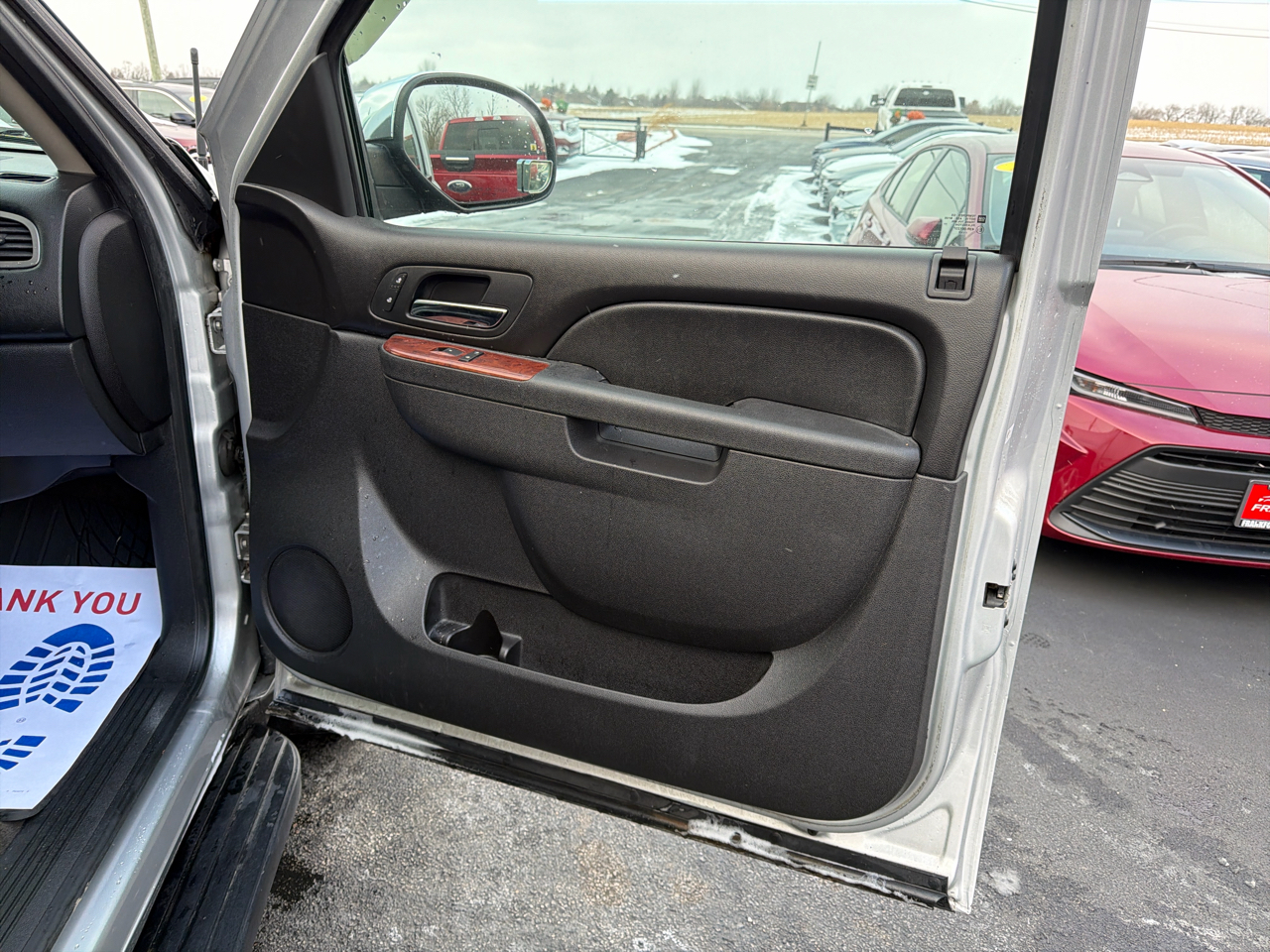 Chevrolet Avalanche 4WD Crew Cab LT 2012