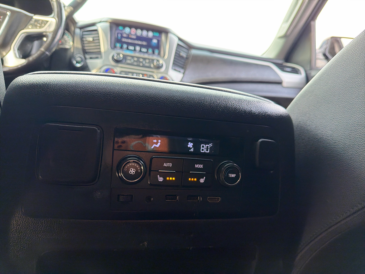 GMC Yukon 4WD 4dr SLT 2019