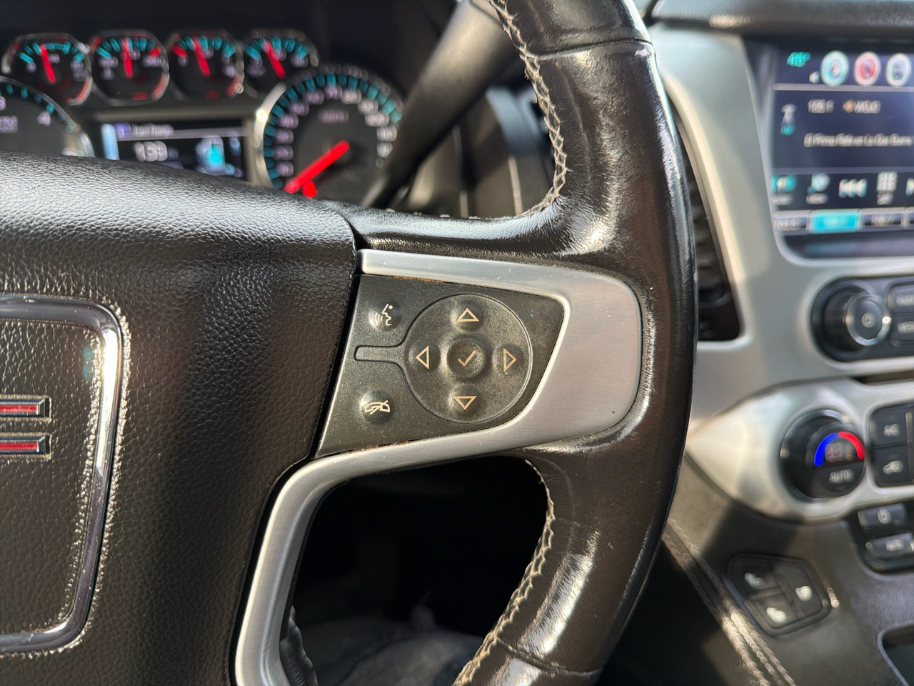 GMC Yukon 4WD 4dr SLT 2019