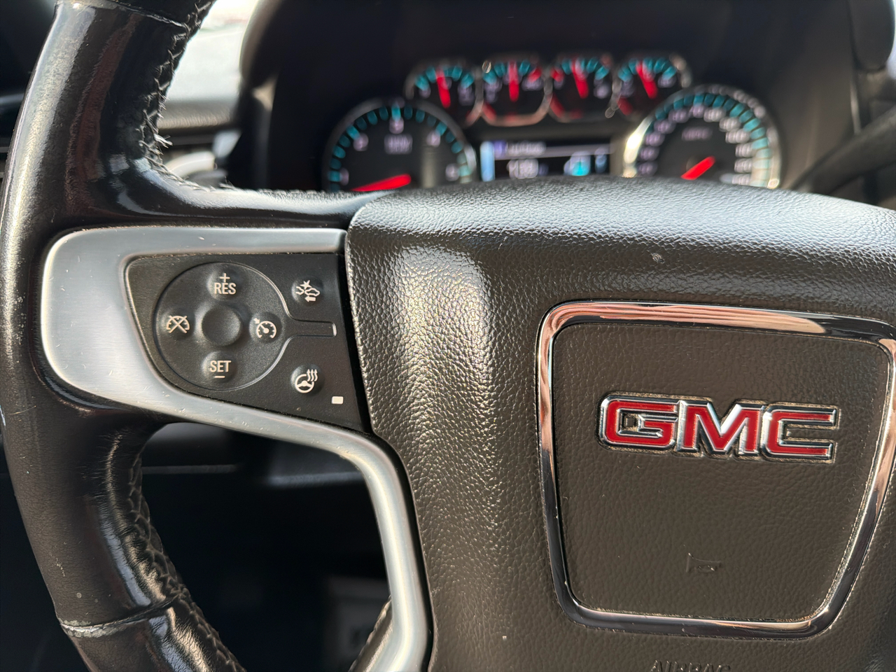 GMC Yukon 4WD 4dr SLT 2019