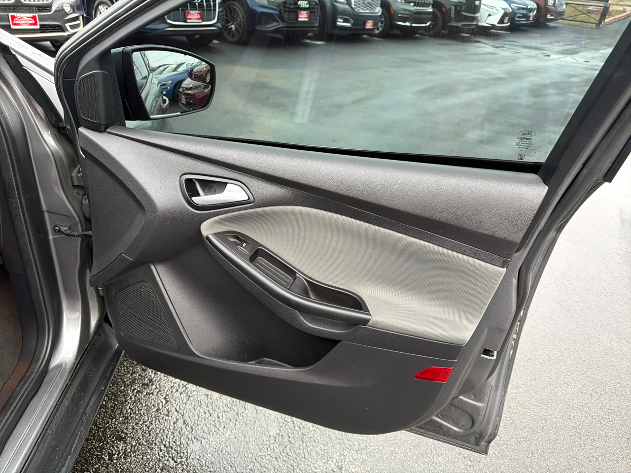 Ford Focus 4dr Sdn SE 2014