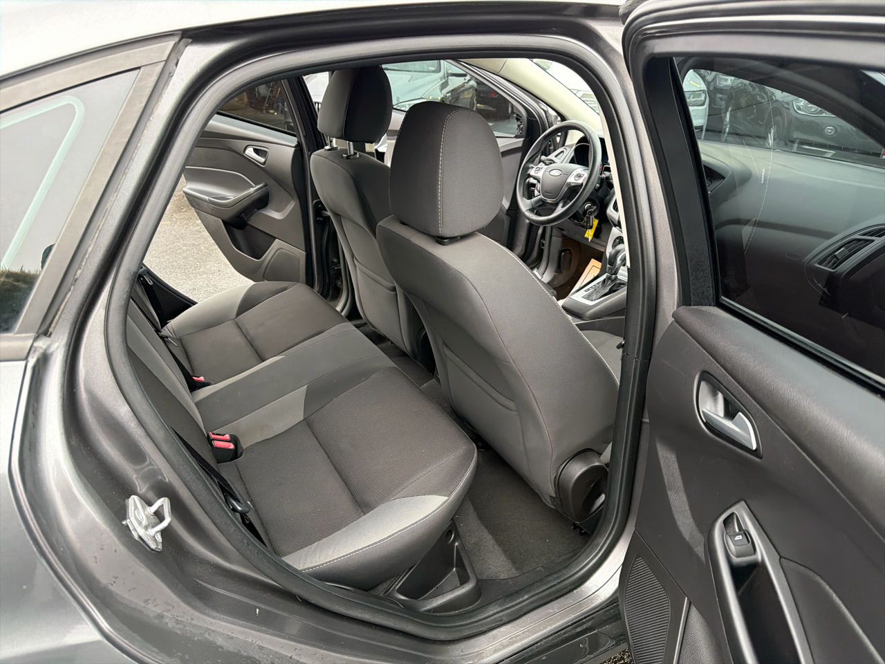 Ford Focus 4dr Sdn SE 2014