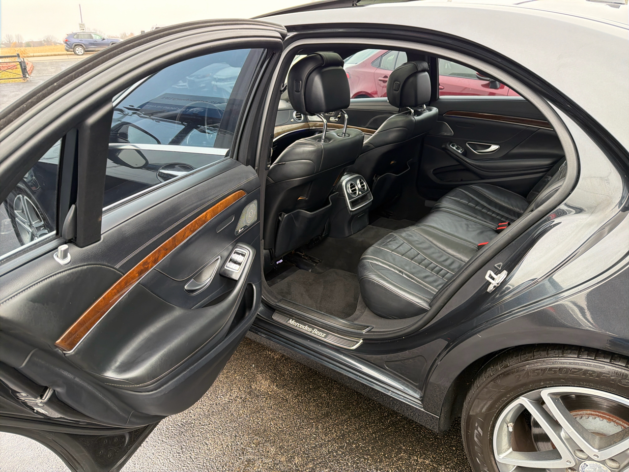 Mercedes-Benz S-Class 4dr Sdn S 550 4MATIC 2016