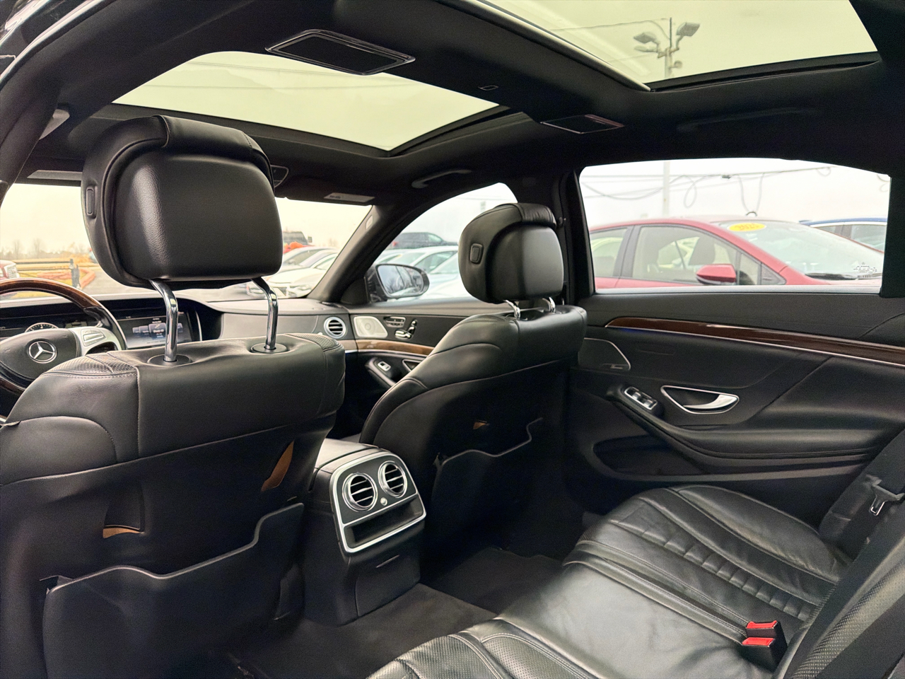 Mercedes-Benz S-Class 4dr Sdn S 550 4MATIC 2016