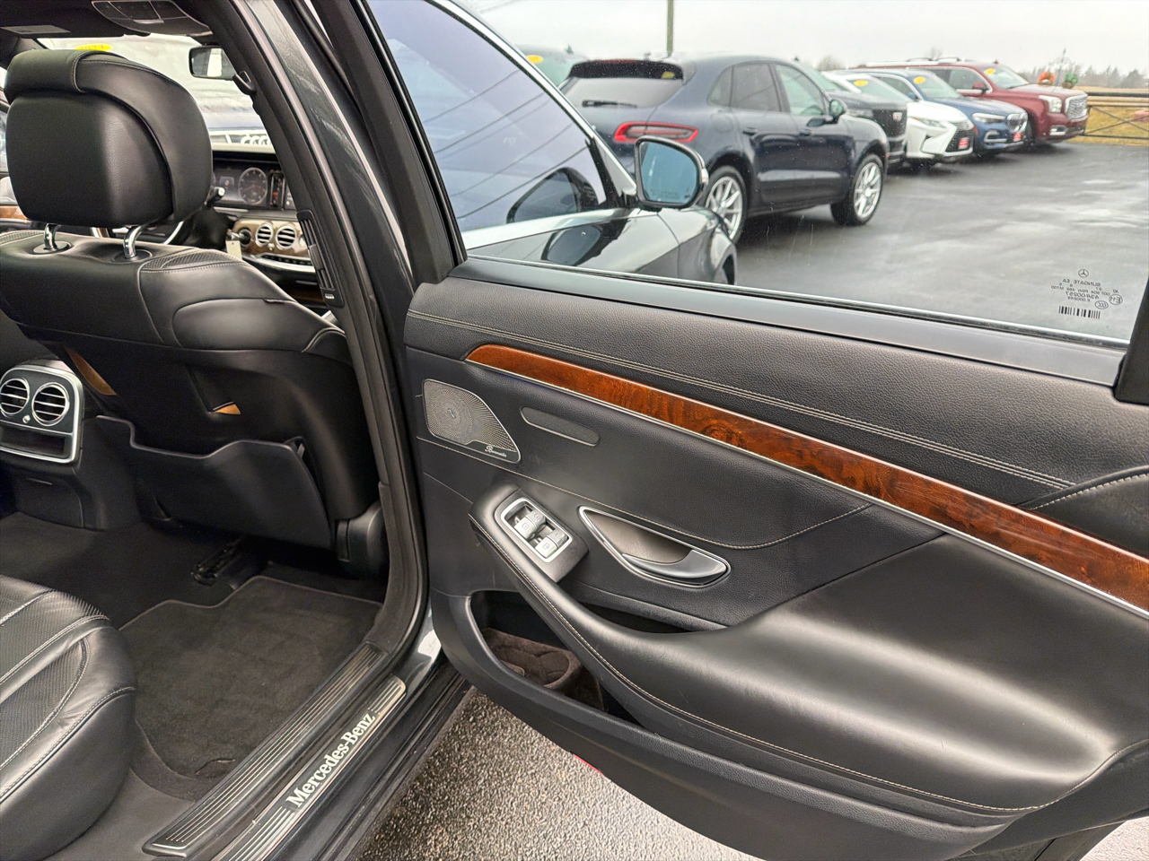 Mercedes-Benz S-Class 4dr Sdn S 550 4MATIC 2016