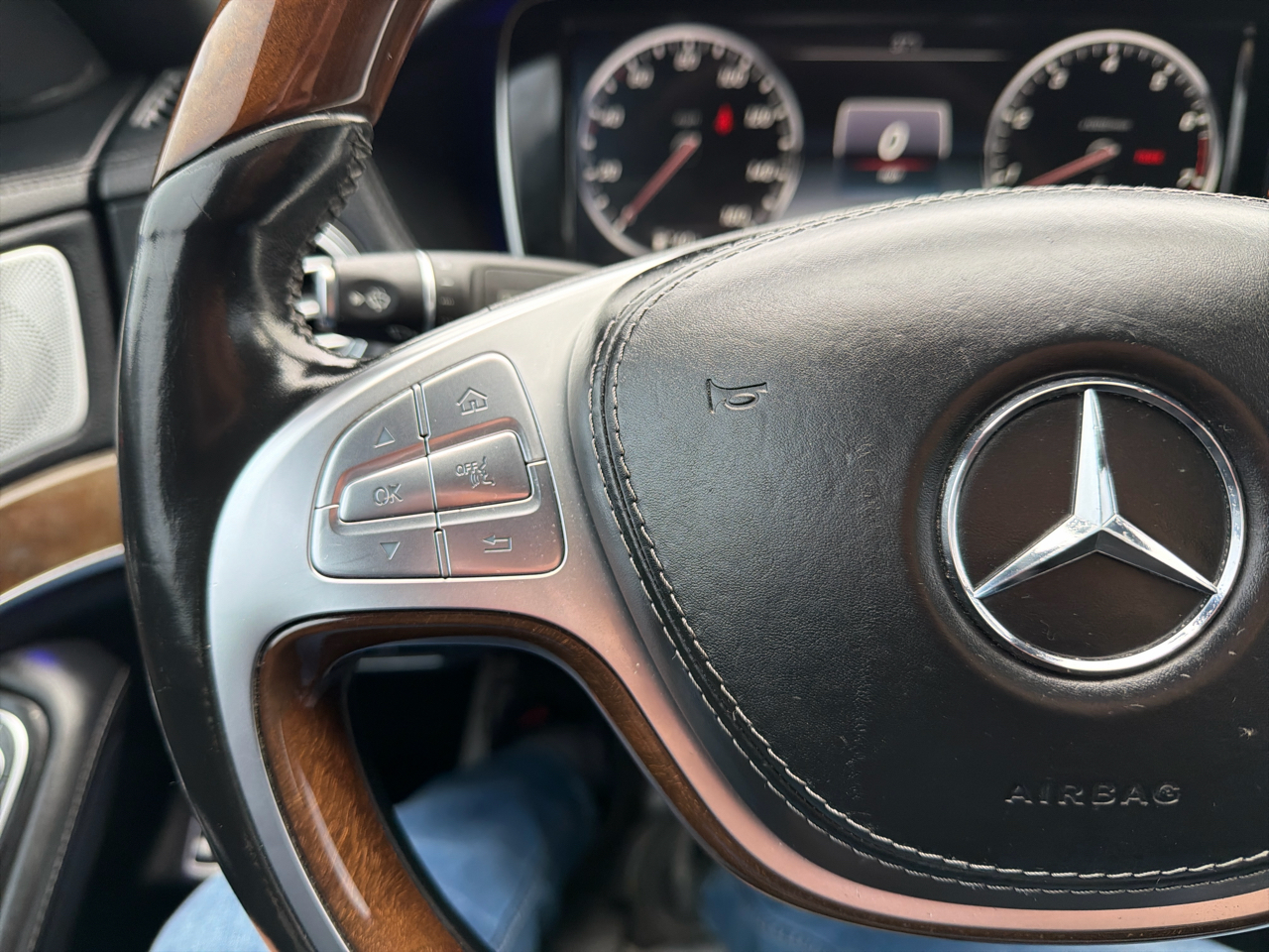 Mercedes-Benz S-Class 4dr Sdn S 550 4MATIC 2016