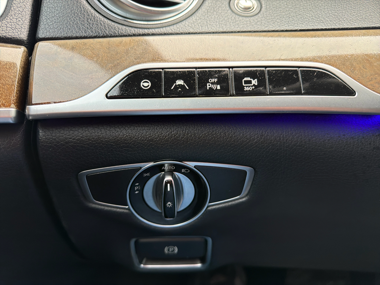 Mercedes-Benz S-Class 4dr Sdn S 550 4MATIC 2016