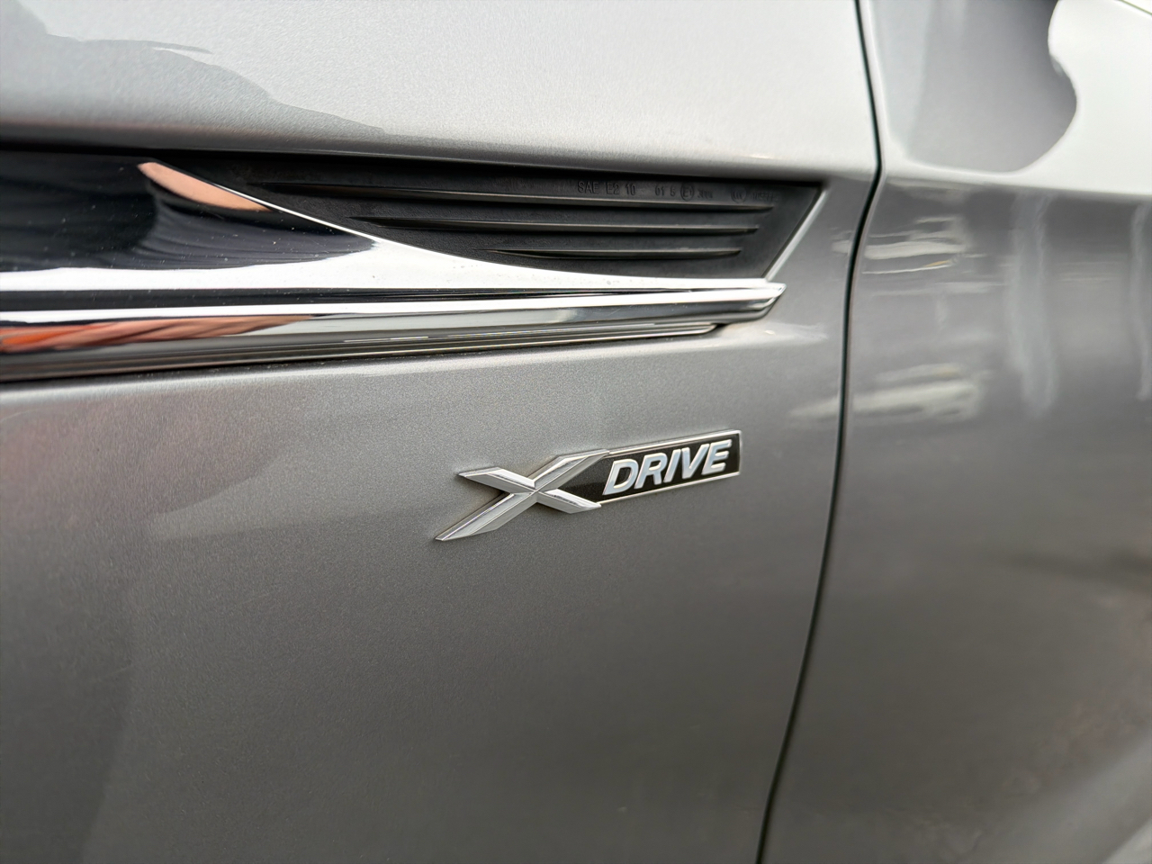 BMW 6 Series 2dr Cpe 650i xDrive 2012