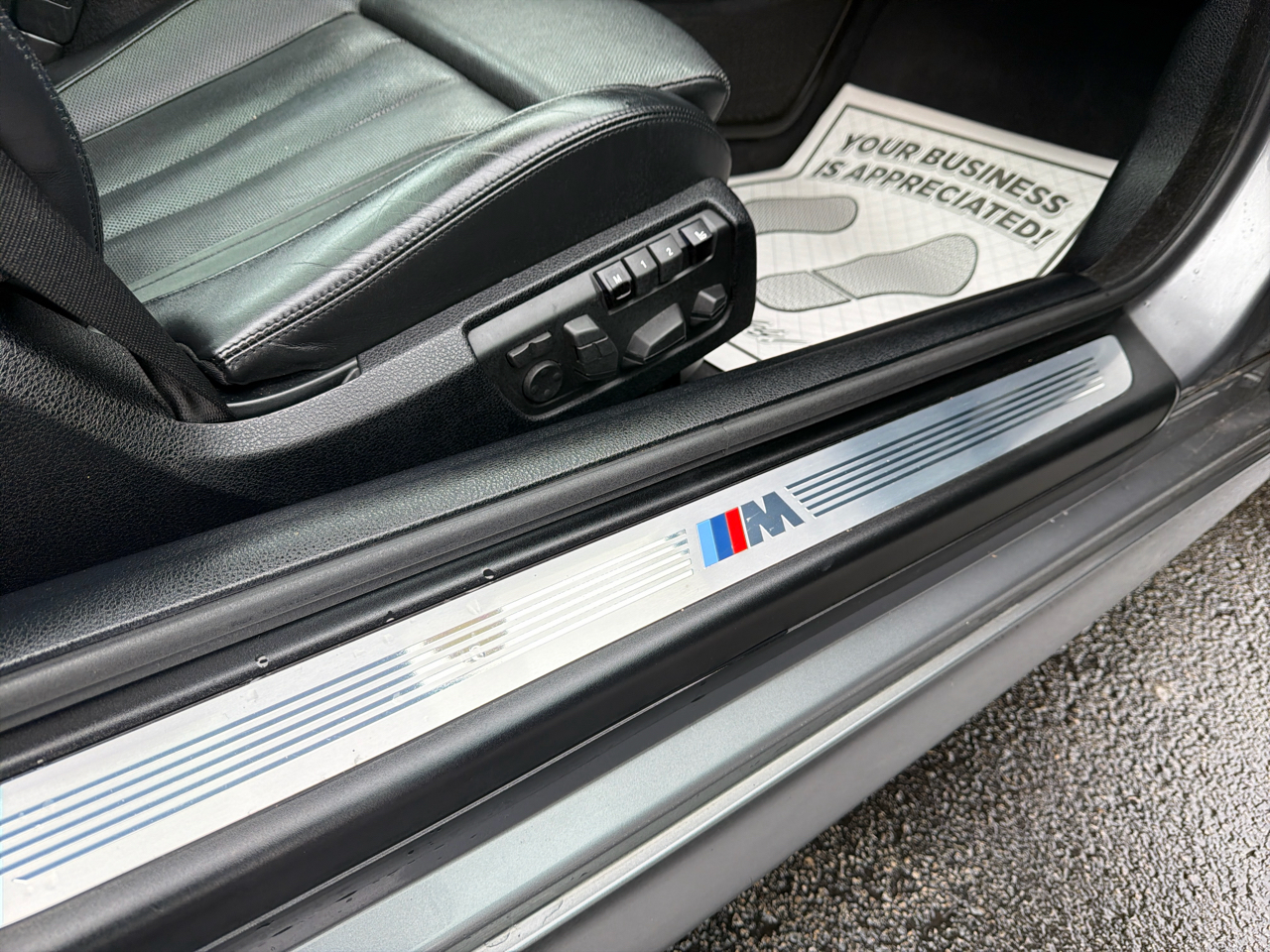 BMW 6 Series 2dr Cpe 650i xDrive 2012