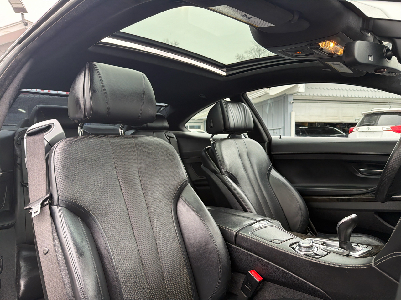 BMW 6 Series 2dr Cpe 650i xDrive 2012