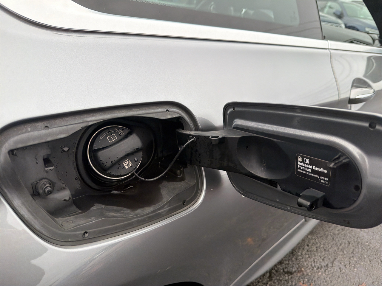 BMW 6 Series 2dr Cpe 650i xDrive 2012