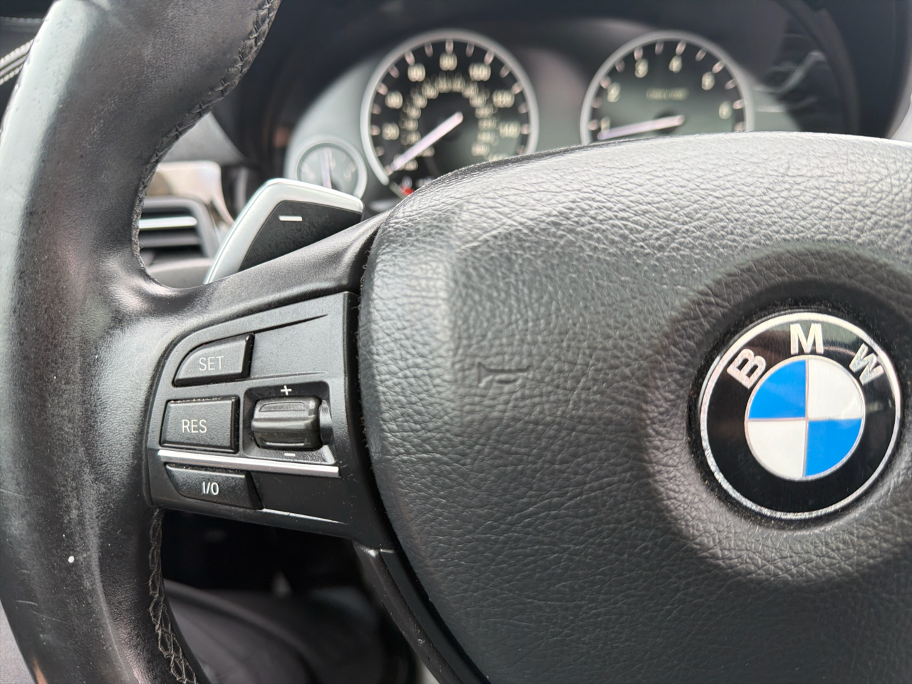 BMW 6 Series 2dr Cpe 650i xDrive 2012