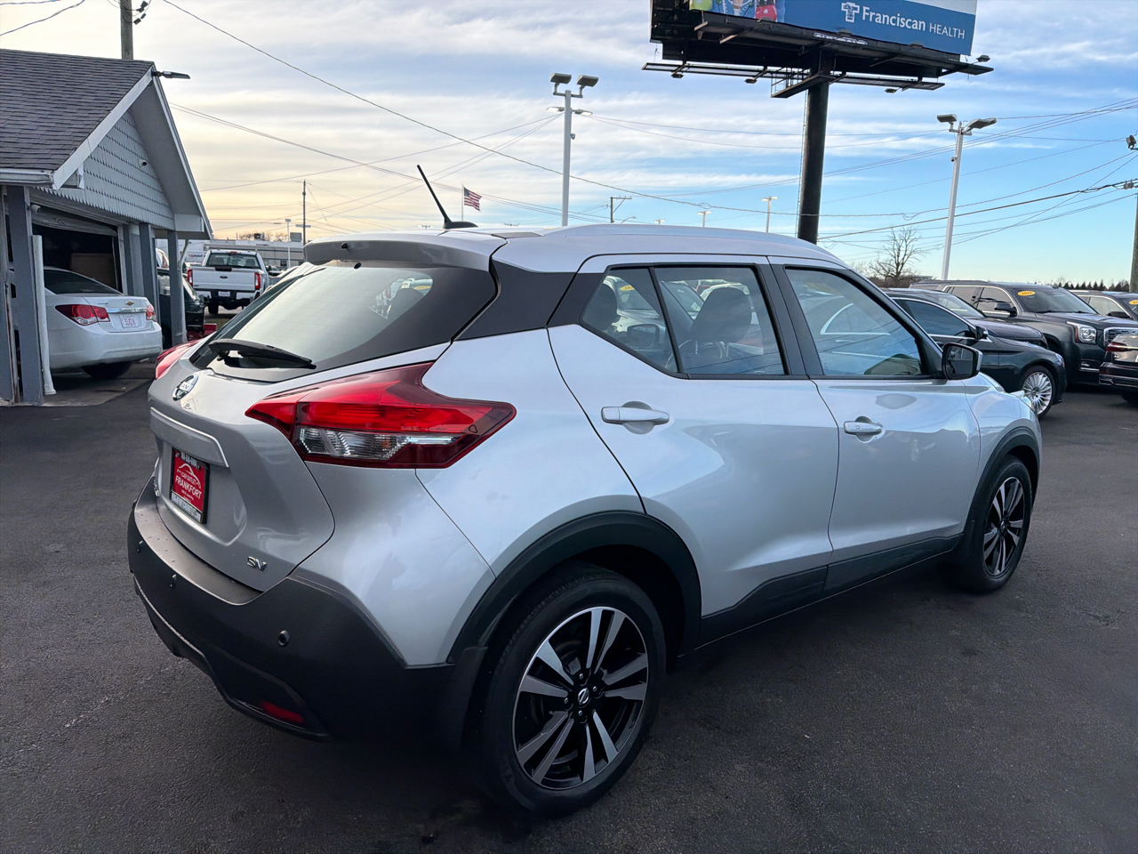 Nissan Kicks SV FWD 2020