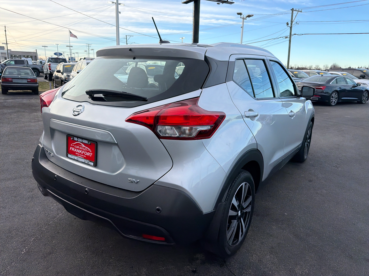 Nissan Kicks SV FWD 2020