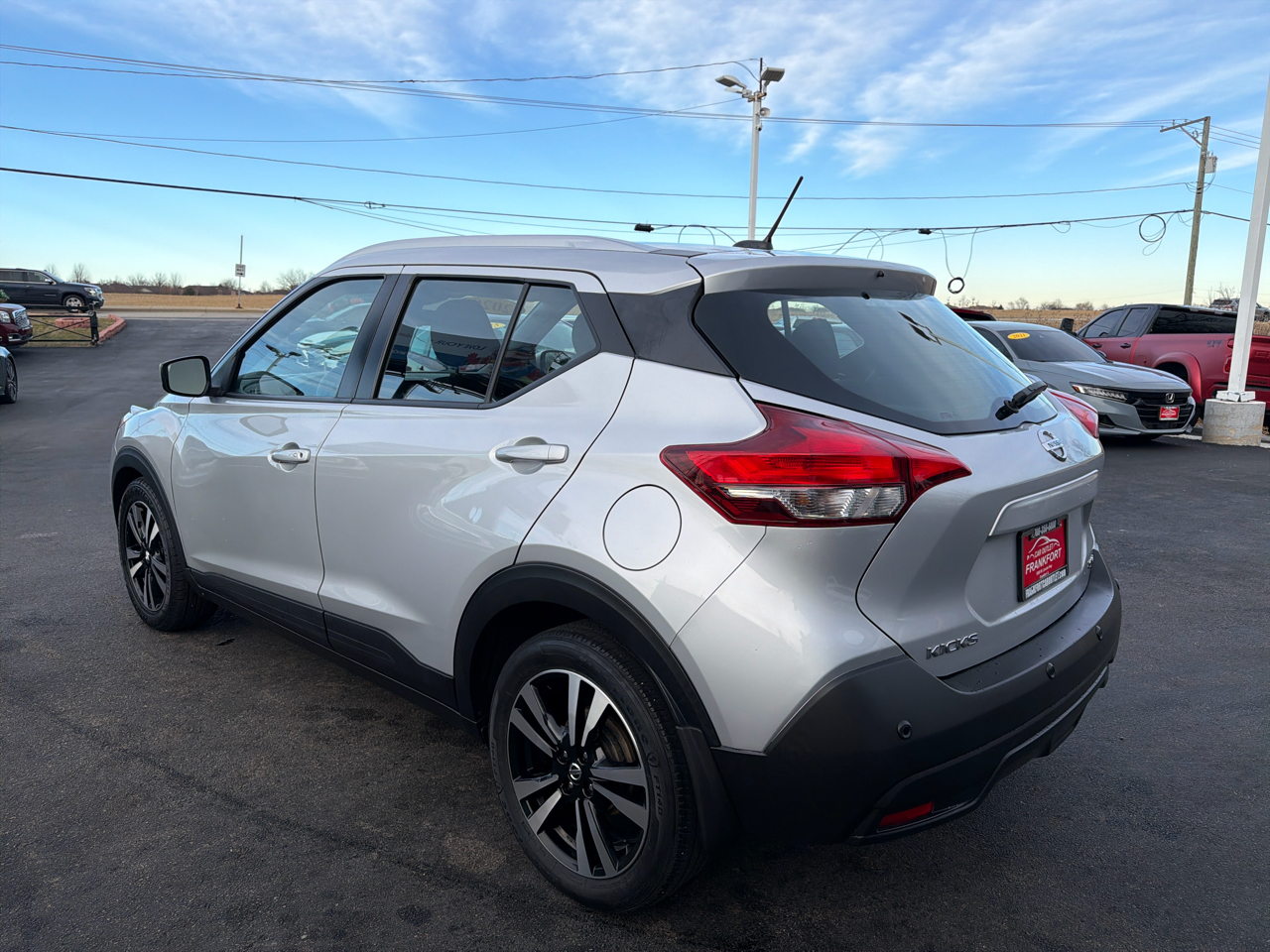 Nissan Kicks SV FWD 2020